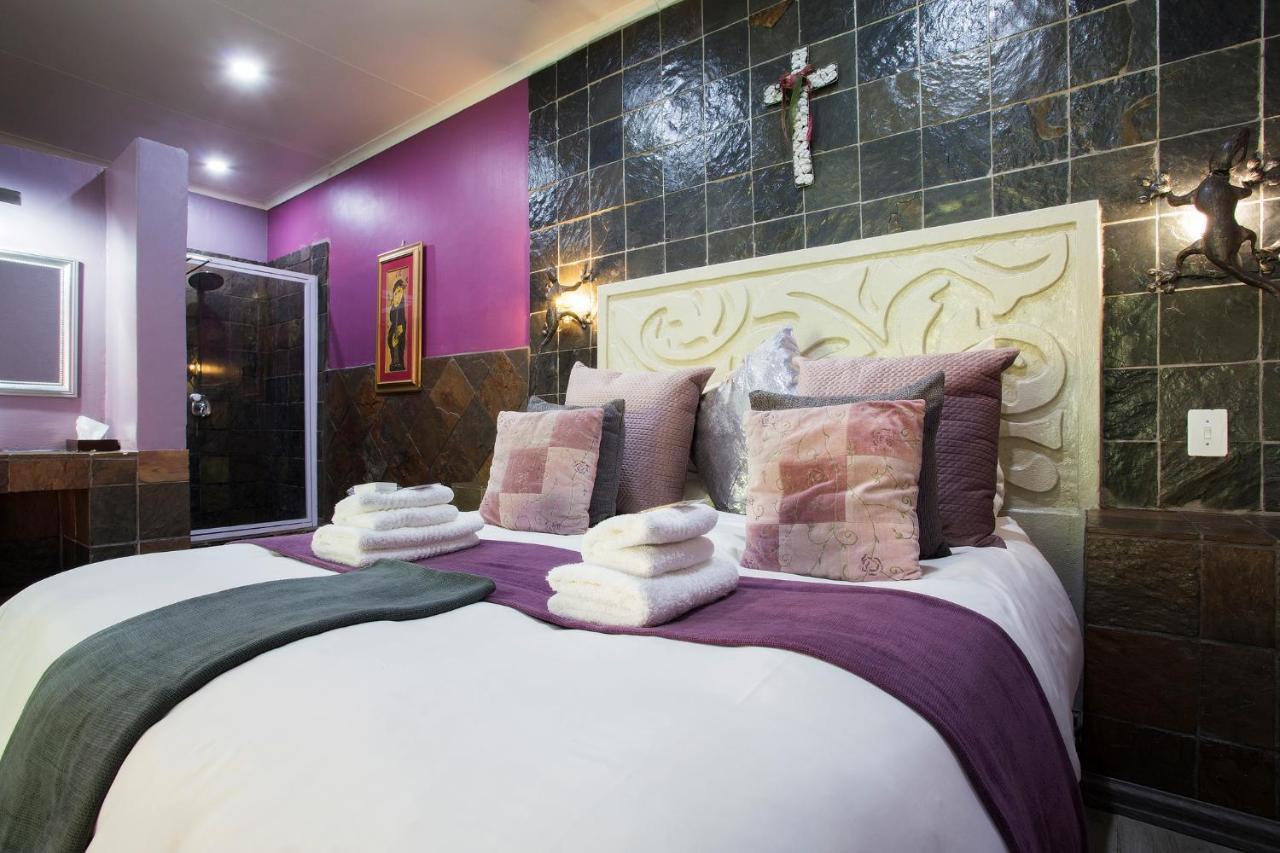 Purple Gecko Guest House Лейденбурґ Екстер'єр фото