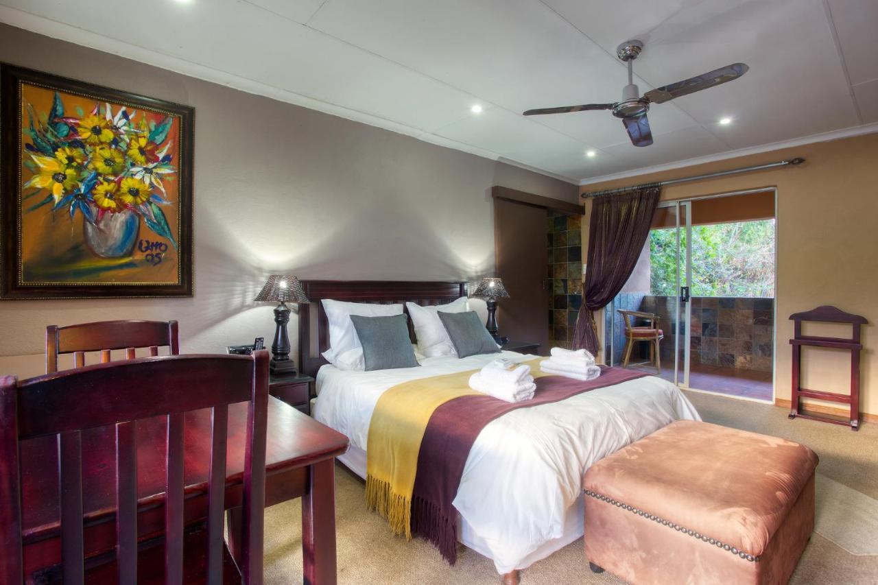Purple Gecko Guest House Лейденбурґ Екстер'єр фото